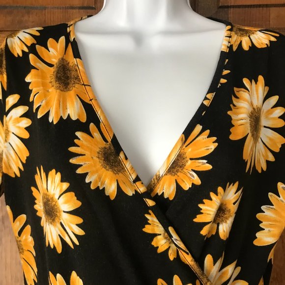 MS Basic Black w/Golden Yellow & White Sunflowers Dress Large - Picture 3 of 14